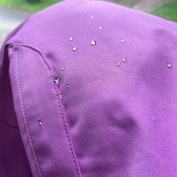 Girls Under Armour Winter Jacket Size Extra Large - Picture 9 of 9